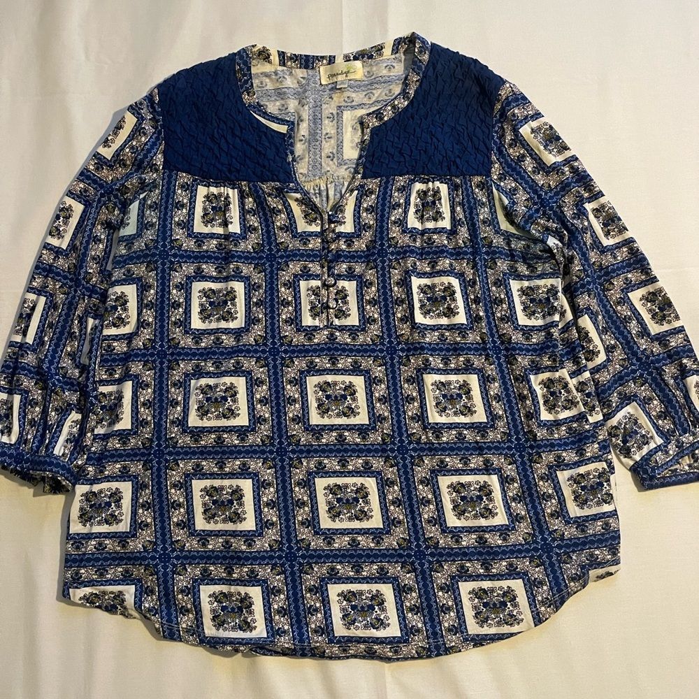 Porridge Women's Blue V Neck 3/4 Sleeve Blouse Size Medium